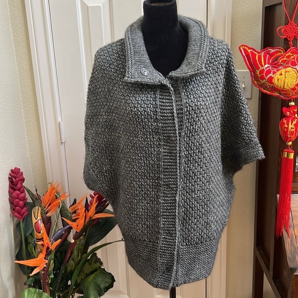 Anthropologie Sweaters - ELSAMANDA ANTHROPOLOGIE snap Sweater‎ Womens Sz M Chunky Knit Alpaca Wool Italy